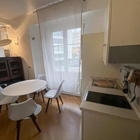 Living Vittoria: Vicino Al Centro Di Apartment