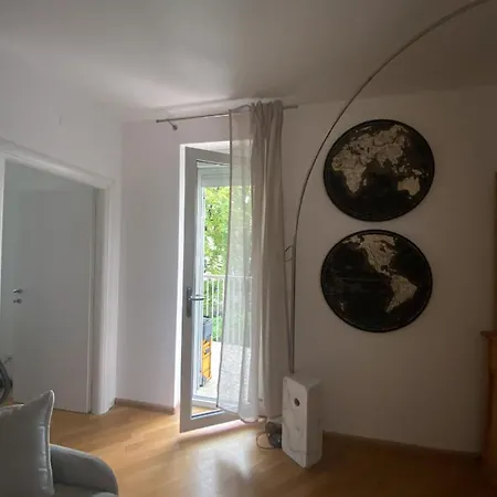 Apartment Living Vittoria: Vicino Al Centro Di Bolzano